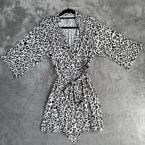 Nine west Womens Sz S/P Robe Bathrobe Long Sleeve Knee Length Leopard Print